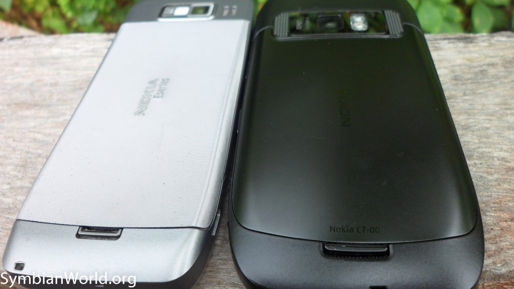 Nokia E52 vs C7 (1)